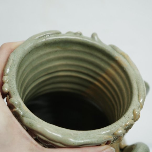 William Hunt Celadon Green Masquerade Bird Mask Stoneware Vase - Picture 5 of 9